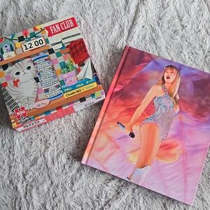 Taylor Swift Hardcover Concert Photo Book & Fan Club 500 Piece Puzzle